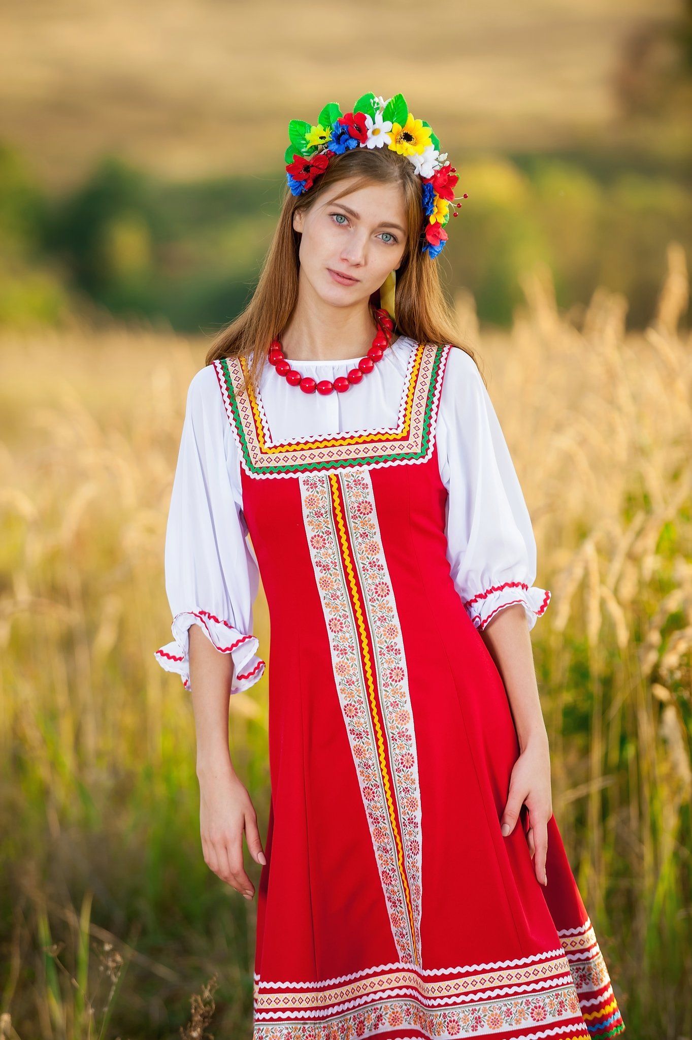 Women in Slavic costumes in Himeji