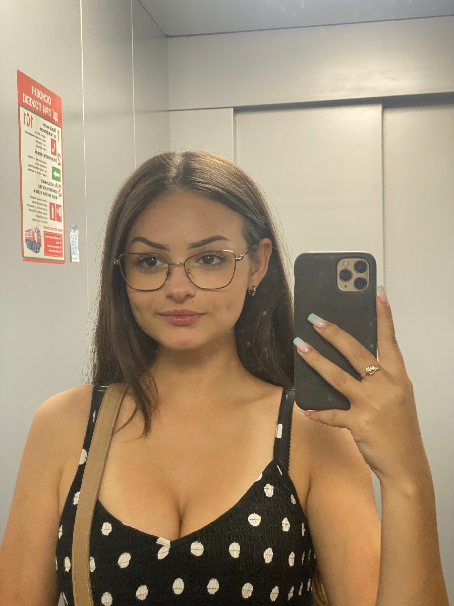 Sexy model Stacy in Himeji